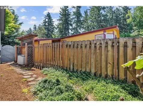 13249 SE Schiller Street Portland OR 97236