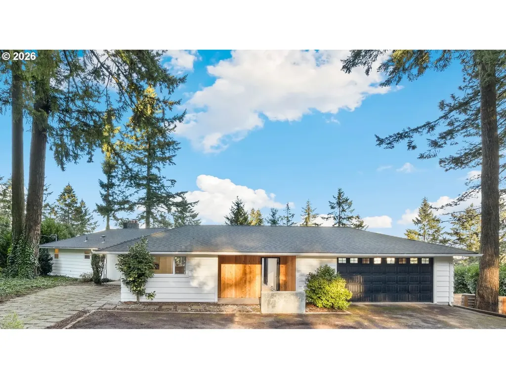 2041 Marylhurst Drive West Linn OR 97068