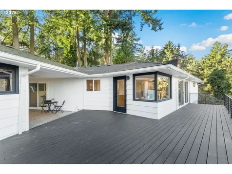 2041 Marylhurst Drive West Linn OR 97068