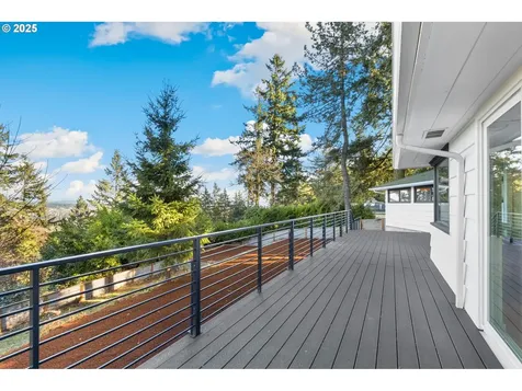2041 Marylhurst Drive West Linn OR 97068