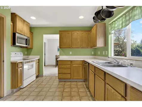 604 W Sheridan Street Newberg OR 97132