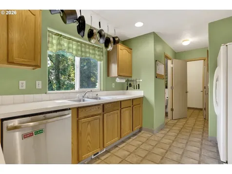 604 W Sheridan Street Newberg OR 97132
