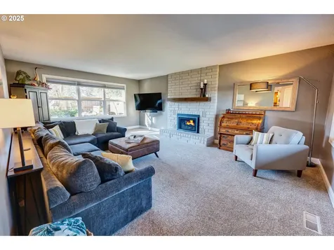 1388 NE Snell Court Hillsboro OR 97124