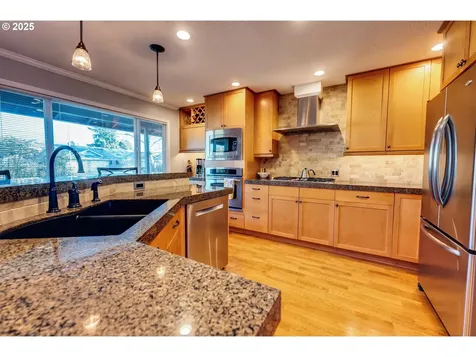 1388 NE Snell Court Hillsboro OR 97124