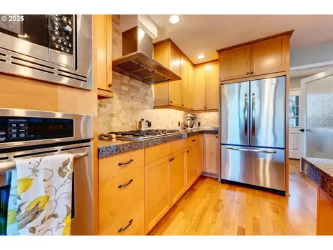 1388 NE Snell Court Hillsboro OR 97124