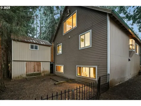 5087 Terrylee Court SE Salem OR 97306
