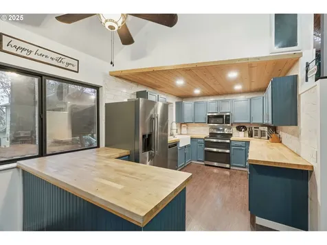 5087 Terrylee Court SE Salem OR 97306