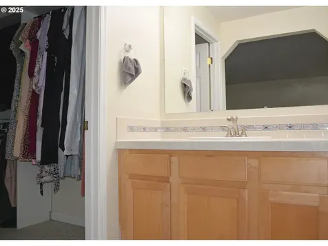 707 SE 160th Avenue Portland OR 97233