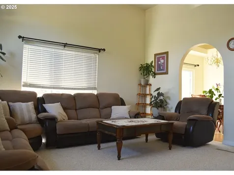 707 SE 160th Avenue Portland OR 97233