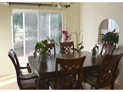 707 SE 160th Avenue Portland OR 97233
