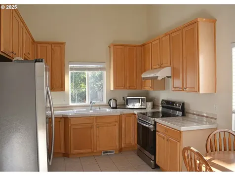 707 SE 160th Avenue Portland OR 97233