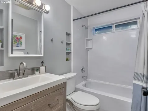 17901 Tualata Avenue Lake Oswego OR 97035