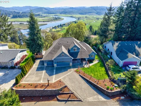 660 18th Avenue Coos Bay OR 97420