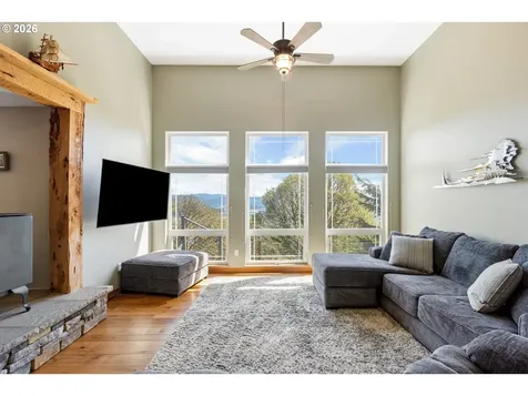 660 18th Avenue Coos Bay OR 97420