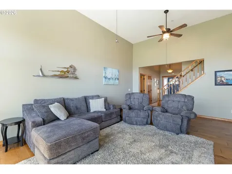 660 18th Avenue Coos Bay OR 97420