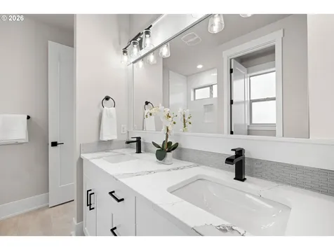 6043 SE Jura Street Hillsboro OR 97123
