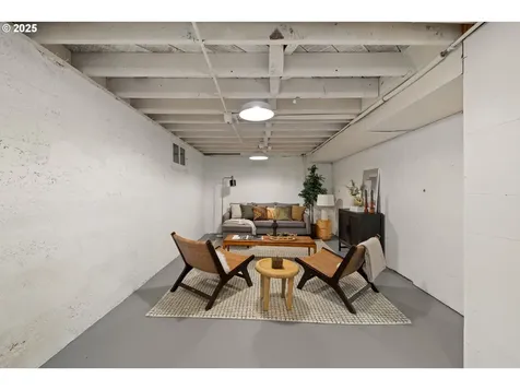 7024 N Congress Avenue Portland OR 97217