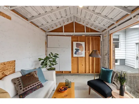 7024 N Congress Avenue Portland OR 97217