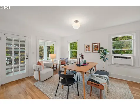 7024 N Congress Avenue Portland OR 97217