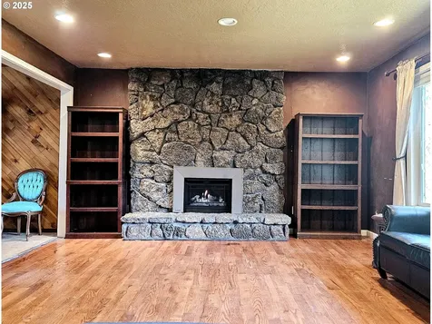1163 SE 21st Court Gresham OR 97080