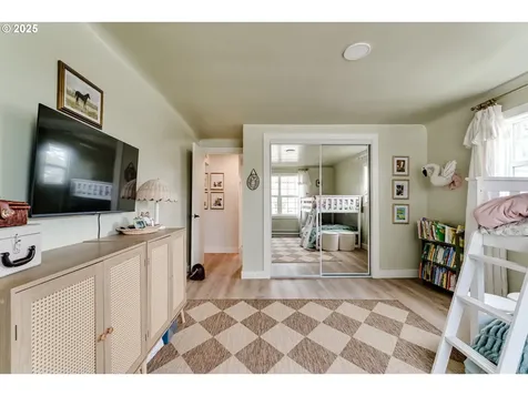 3080 Willakenzie Road Eugene OR 97401