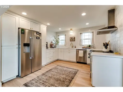 3080 Willakenzie Road Eugene OR 97401