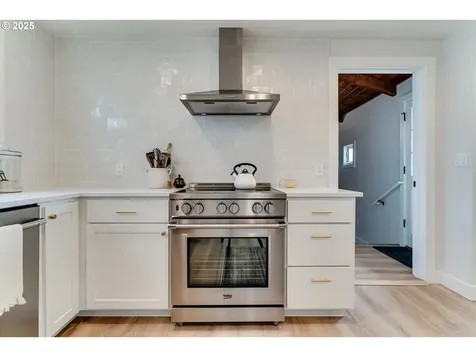 3080 Willakenzie Road Eugene OR 97401