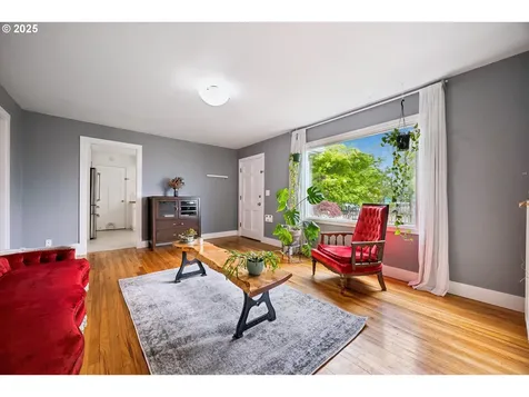 4932 NE 78th Place Portland OR 97218