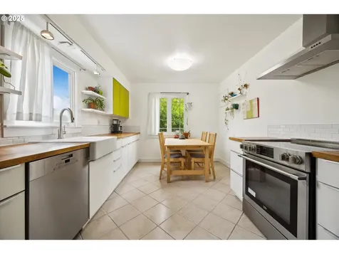 4932 NE 78th Place Portland OR 97218