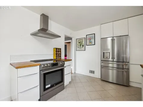 4932 NE 78th Place Portland OR 97218