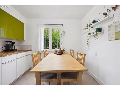 4932 NE 78th Place Portland OR 97218