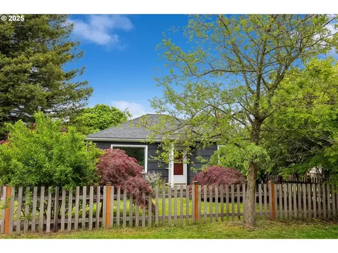 4932 NE 78th Place Portland OR 97218