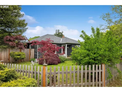 4932 NE 78th Place Portland OR 97218