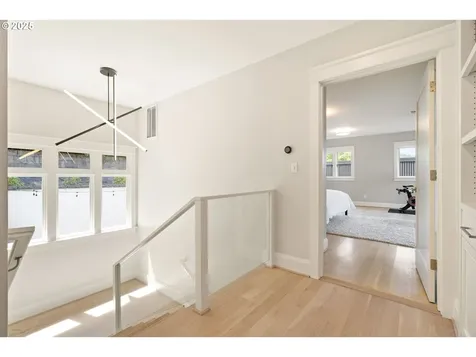 2862 NW Westover Road Portland OR 97210
