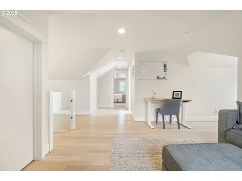 2862 NW Westover Road Portland OR 97210