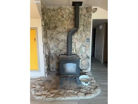 1604 Spring Brook Road Myrtle Creek OR 97457