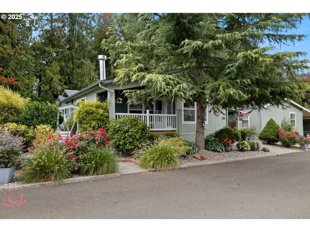 17747 S Greenfield Drive Oregon City OR 97045