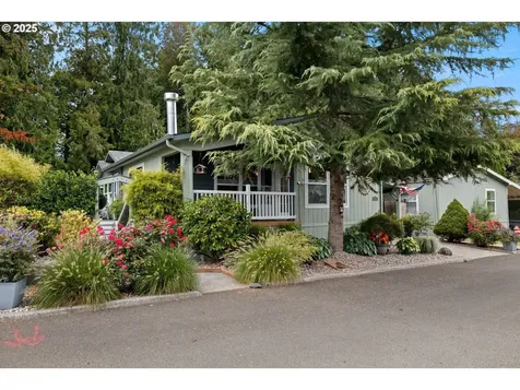 17747 S Greenfield Drive Oregon City OR 97045