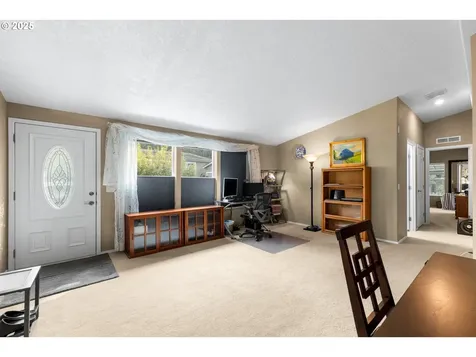 17747 S Greenfield Drive Oregon City OR 97045