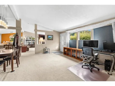 17747 S Greenfield Drive Oregon City OR 97045
