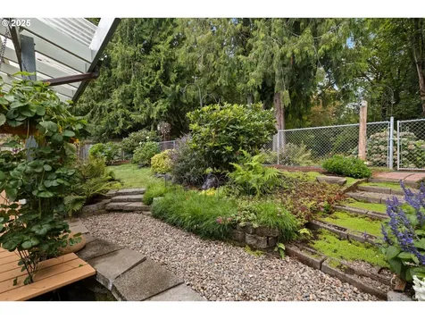 17747 S Greenfield Drive Oregon City OR 97045