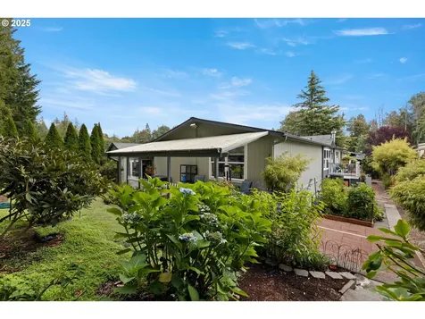 17747 S Greenfield Drive Oregon City OR 97045