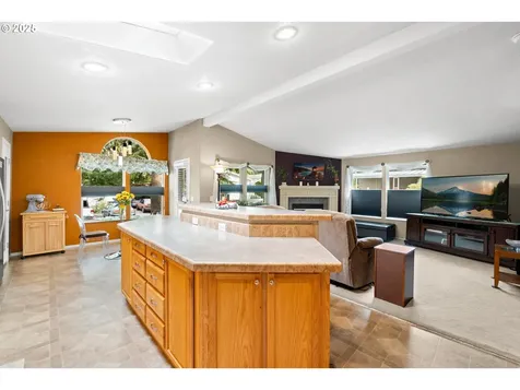 17747 S Greenfield Drive Oregon City OR 97045