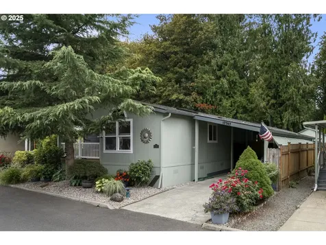 17747 S Greenfield Drive Oregon City OR 97045