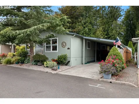 17747 S Greenfield Drive Oregon City OR 97045