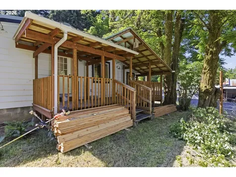 6261 Flournoy Valley Road Roseburg OR 97471