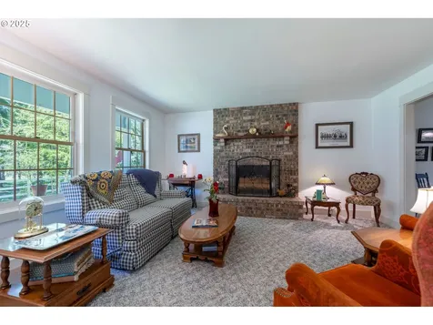 75325 Mosby Creek Road Cottage Grove OR 97424