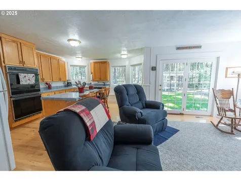 75325 Mosby Creek Road Cottage Grove OR 97424