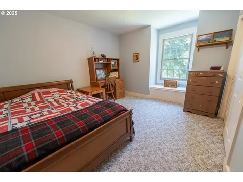 75325 Mosby Creek Road Cottage Grove OR 97424