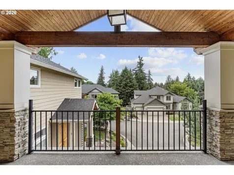 11085 NW Eggers Court Portland OR 97229